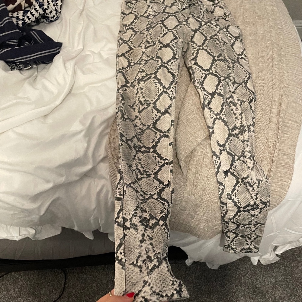 Bagatelle Skinny Snakeskin Print Jeans Size XS